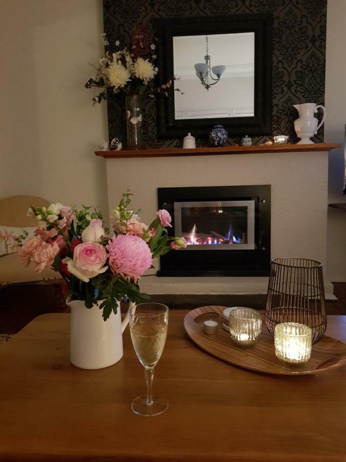 Winston Cottage At Three Sisters カトゥーンバ エクステリア 写真